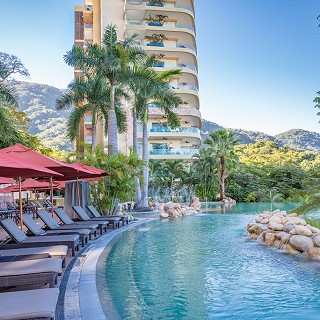 Garza Blanca Panoramic Pool