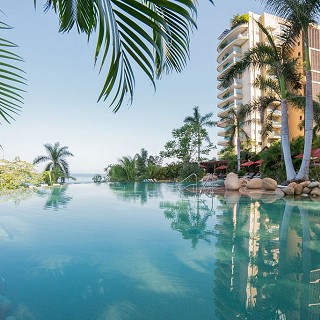 Garza Blanca Panoramic Pool